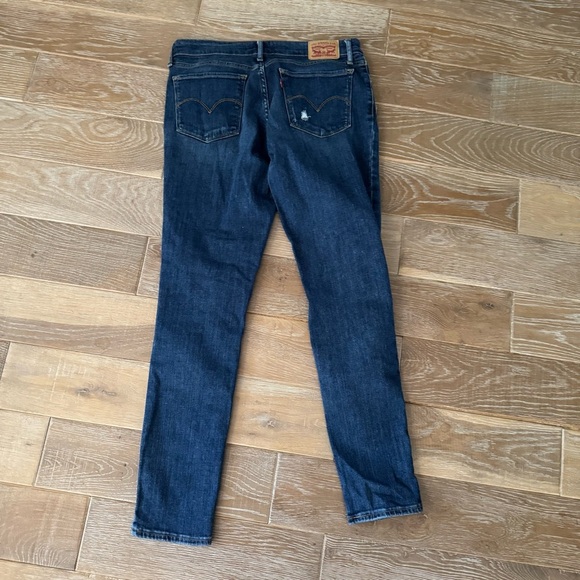 Levi Strauss Distressed Skinny Jeans - Picture 4 of 4